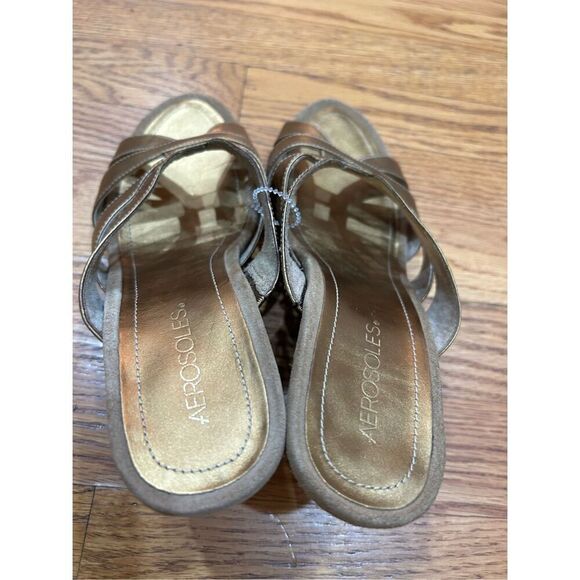 Aeresoles Women’s Leather Wedge Heels Sandals. Size 8.5. Copper/Bronze Color. Ne - Picture 2 of 7
